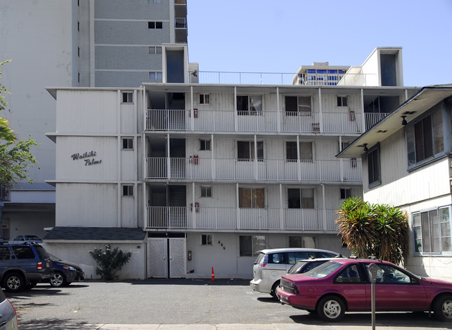 Waikiki Palms in Honolulu, HI - Building Photo - Building Photo