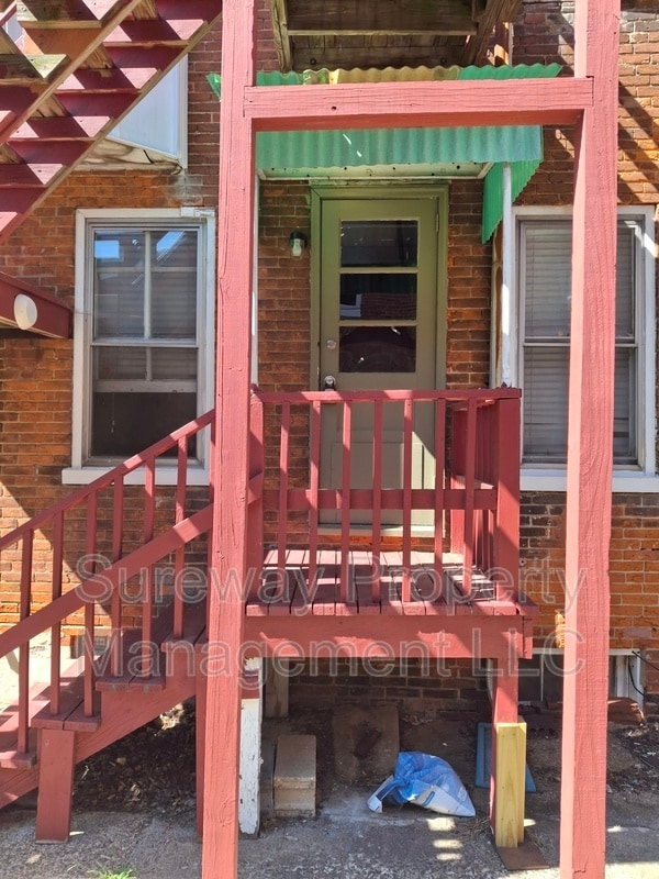 212 E Broad St in Burlington, NJ - Building Photo - Building Photo