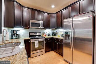 4646 Derby Ct in Cherry Hill Township, NJ - Building Photo