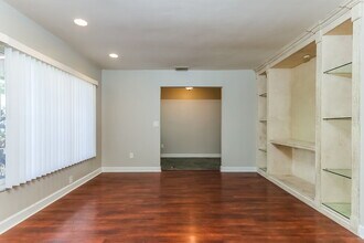 22025 Flanders Ct in Boca Raton, FL - Building Photo - Building Photo