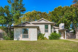 7713 Salzburg Dr in Rowlett, TX - Building Photo