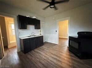 12106 Forest Ave in Cleveland, OH - Building Photo - Building Photo