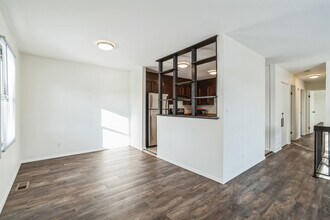 451 Sauk Ln in Bolingbrook, IL - Building Photo - Building Photo