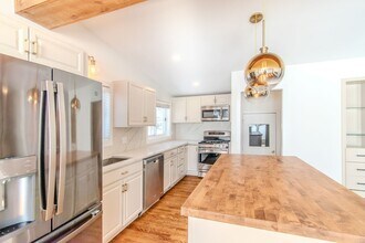 811 Norwich Dr in Birmingham, MI - Building Photo - Building Photo