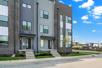 1303 Deloss St in Indianapolis, IN - Building Photo - Building Photo