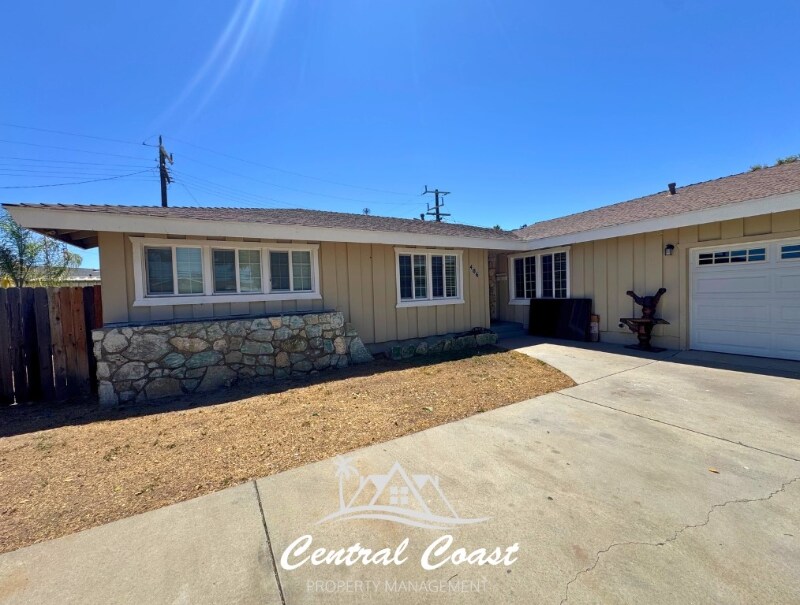 0 Vickie Ave in Santa Maria, CA - Building Photo