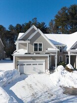 4 Cyrus Way in Northborough, MA - Building Photo