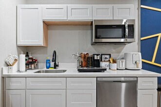 4117 W Virginia Ave, Unit SI ID1244356P in Phoenix, AZ - Building Photo - Building Photo