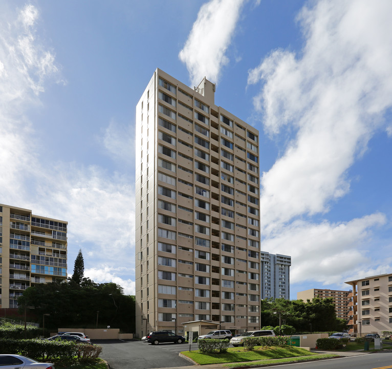 Ocean Vista in Honolulu, HI - Building Photo