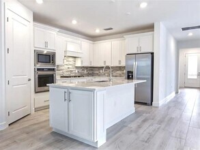 10010 Beachwalk Dr in Englewood, FL - Building Photo - Building Photo