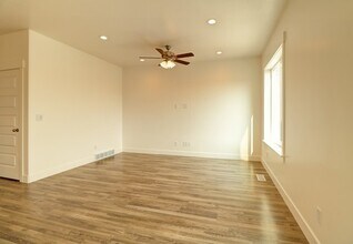 4089 W 1650 N in Lehi, UT - Building Photo - Building Photo