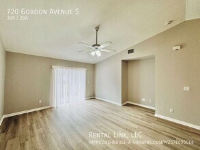720 Gordon Ave S in Lehigh Acres, FL - Building Photo - Building Photo