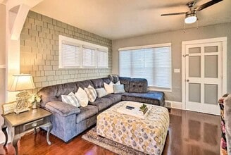 325 W Spring St in Appleton, WI - Building Photo - Building Photo