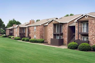 Pear Orchard Apartments in Columbus, MS - Building Photo - Building Photo