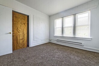 723-25 N Central Ave Chicago, IL 60644 in Chicago, IL - Building Photo - Building Photo