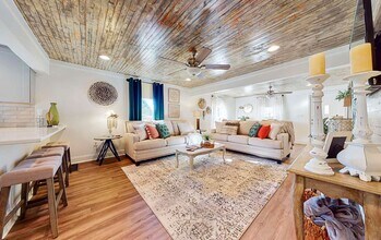 6735 Roper Rd in Trussville, AL - Building Photo - Building Photo