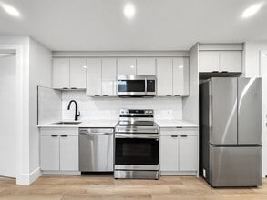 4123-41217 17 Ave SW in Calgary, AB - Building Photo - Building Photo