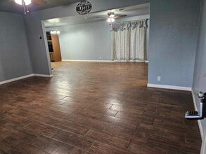 808 McCurry Ave in Bedford, TX - Building Photo - Building Photo