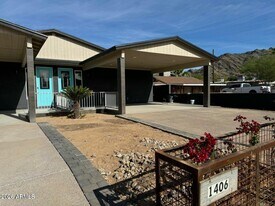 1406 E Cinnabar Ave in Phoenix, AZ - Building Photo