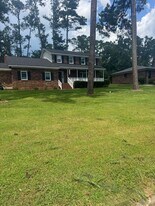 986 Campbellton Dr in North Augusta, SC - Building Photo