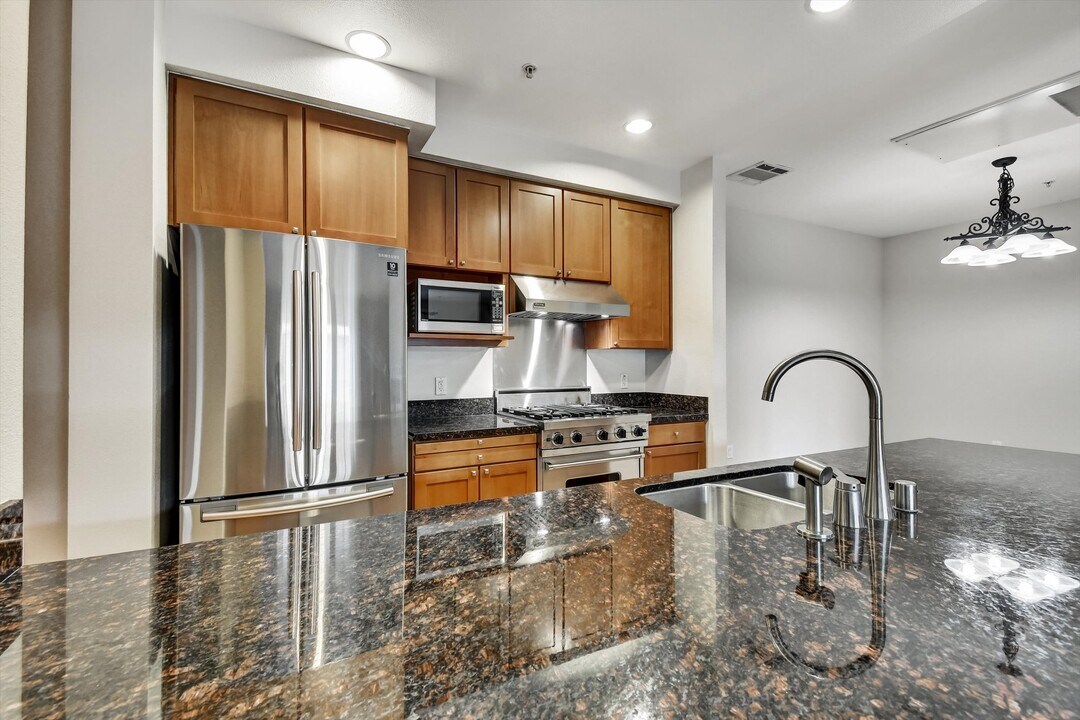 20 Madison Ave in San Mateo, CA - Building Photo