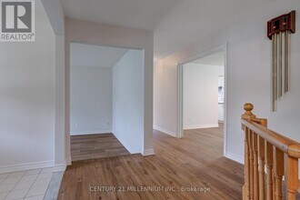 1572 Cartier Ct in Mississauga, ON - Building Photo - Building Photo