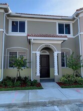 1054 SE 23rd Terrace in Homestead, FL - Foto de edificio - Building Photo