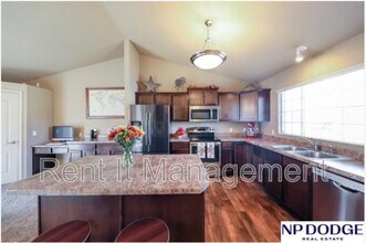 13811 S 43rd Ave in Bellevue, NE - Building Photo - Building Photo