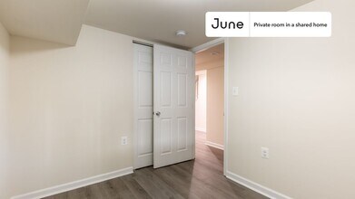 Private bedroom in 4 bed/3.5 bath Home in Washington, DC - Building Photo - Building Photo