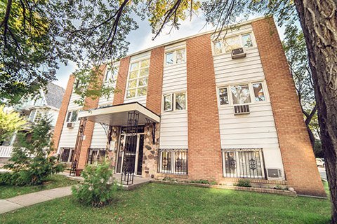 Smith Apartments in Regina, SK - Building Photo