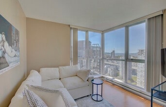 1300 Pacific Blvd, Unit SI ID1345528P in Vancouver, BC - Building Photo - Building Photo