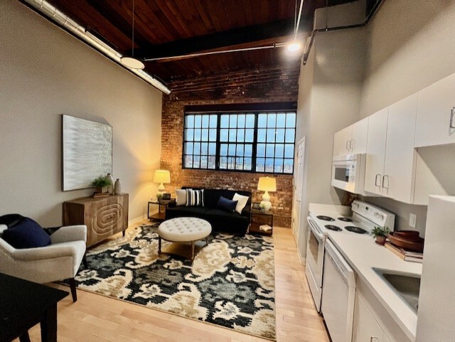 812 Lofts