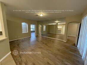 5806 Laguna Woods Ct in Tampa, FL - Building Photo - Building Photo