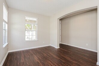 15889 Lexington Park Blvd in Jacksonville, FL - Building Photo - Building Photo