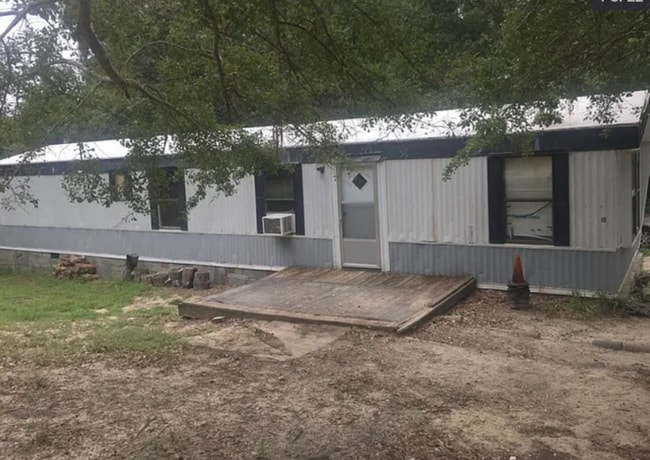 property at 15 Buckeye Cir