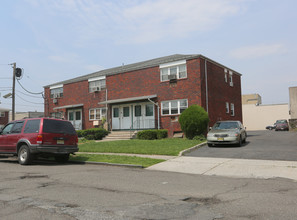 75 Fair St in Hackensack, NJ - Building Photo - Building Photo