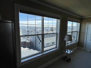 225 Derby St in Salem, MA - Foto de edificio - Building Photo