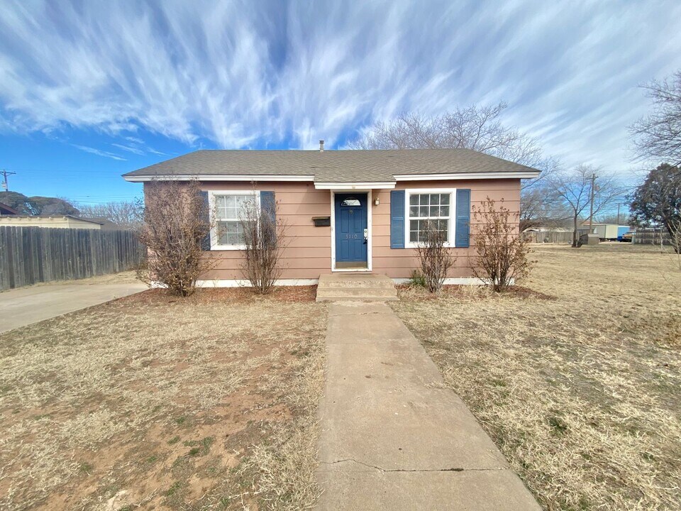 5110 38th St in Lubbock, TX - Building Photo