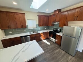 1101 Cobb in San Mateo, CA - Building Photo - Building Photo