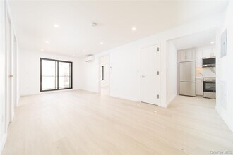 132-55-132-41 41st Rd in Queens, NY - Building Photo - Building Photo