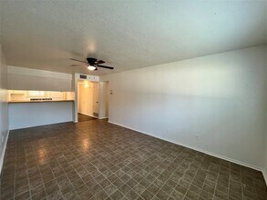 410 Bryan St, Unit 2 in Denton, TX - Building Photo - Building Photo