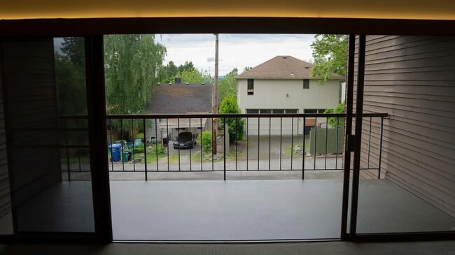 7113 California Ave SW in Seattle, WA - Foto de edificio - Building Photo