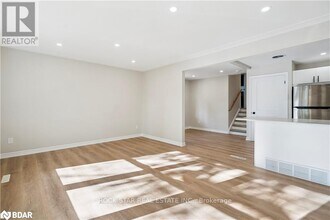 10 Sycamore St in Hamilton, ON - Building Photo - Building Photo