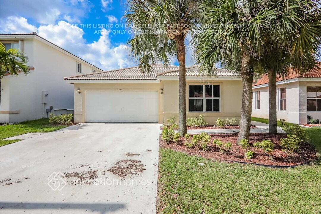 20844 NW 20th St in Pembroke Pines, FL - Building Photo