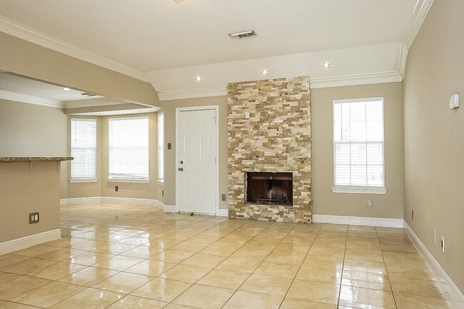 1226 Dutch St in Deer Park, TX - Building Photo - Building Photo