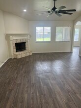 10017 Barton Creek Dr in Waco, TX - Building Photo - Building Photo