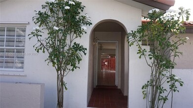 13479 SW 62nd St in Miami, FL - Building Photo - Building Photo