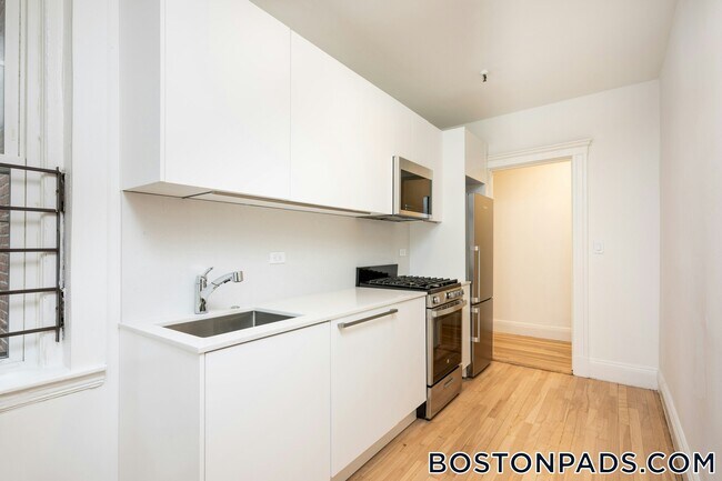 288 Chestnut Hill Ave in Boston, MA - Foto de edificio - Building Photo