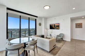580 72nd St in Miami Beach, FL - Building Photo - Building Photo