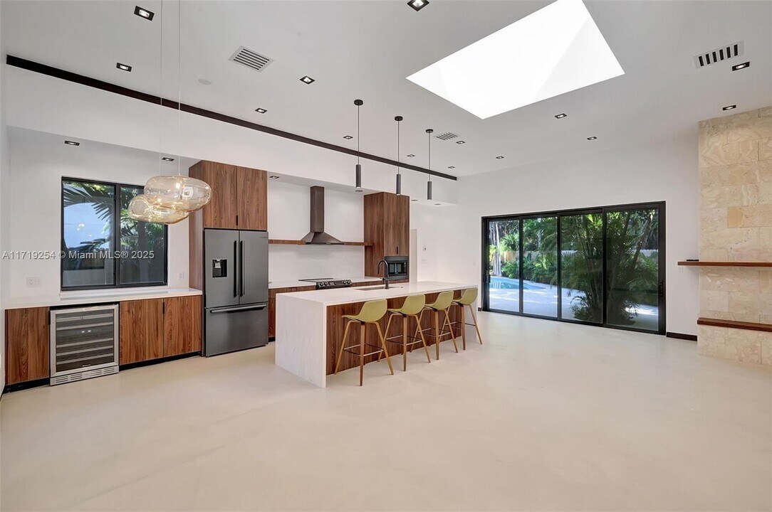 3655 Loquat Ave in Miami, FL - Foto de edificio